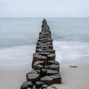 Wandbild Buhnen am Strand – Kühlungsborn, zu kaufen im Bildershop Baltic | North Sea